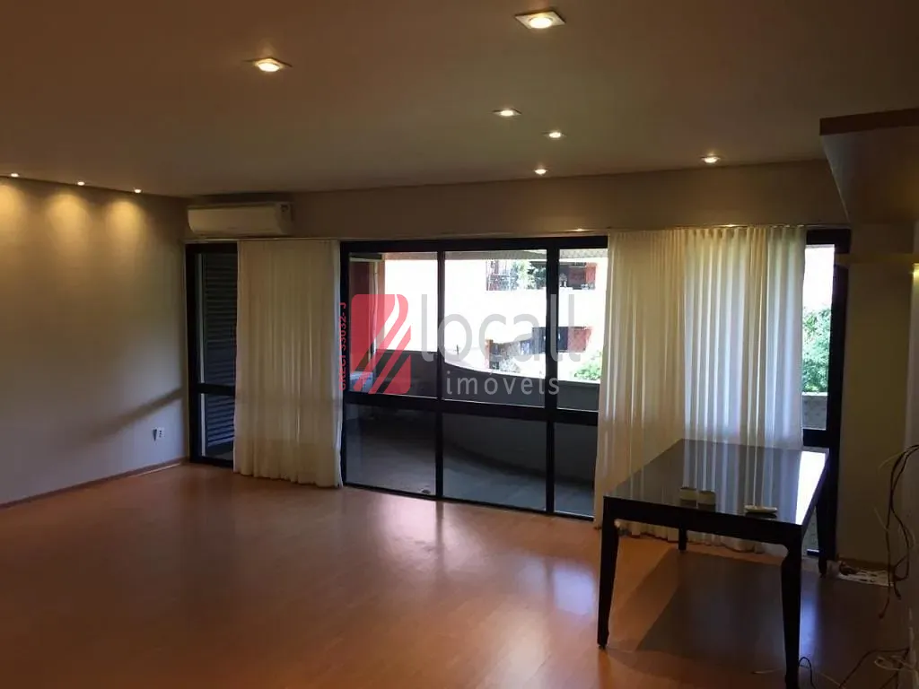 Apartamento com 4 quartos à venda, 150m² — foto 1 de 16