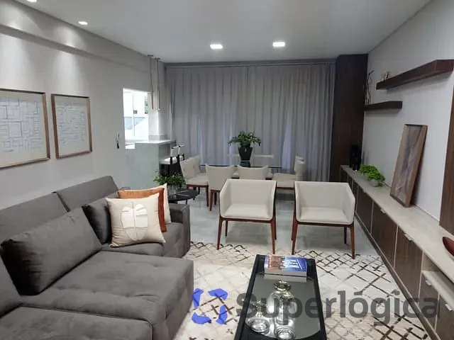 Apartamento 3 quartos e 2 banheiros, à venda, no bairro Centro em Ponta Grossa