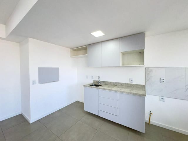 Apartamento 1 quarto e 1 banheiro, à venda, no bairro Passo da Areia em Porto Alegre