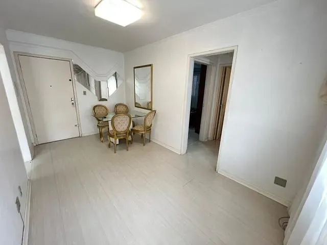 Apartamento 2 quartos e 1 banheiro, à venda, no bairro Azenha em Porto Alegre