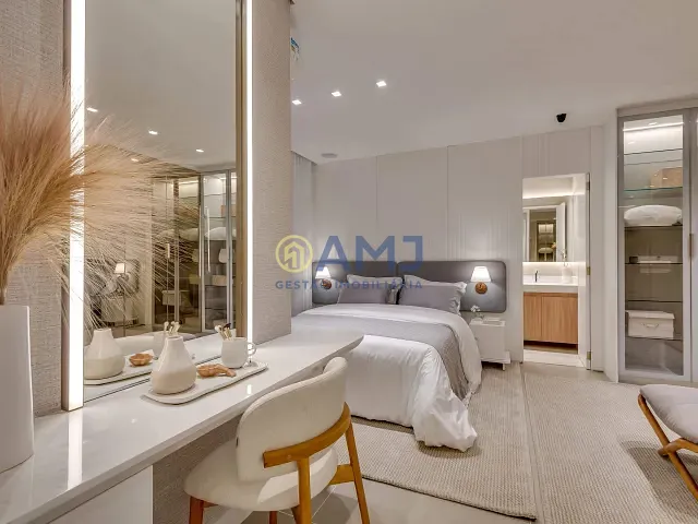 Apartamento 3 quartos e 4 banheiros, à venda, no bairro Jardim Goiás em Goiânia