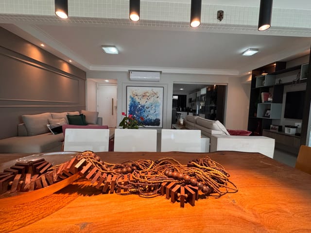 Apartamento com 142m² 4 quartos e 5 banheiros, à venda, no bairro Alphaville I em Salvador