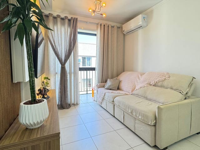 Apartamento 2 quartos e 1 banheiro, à venda, no bairro Vargem do Bom Jesus em Florianópolis