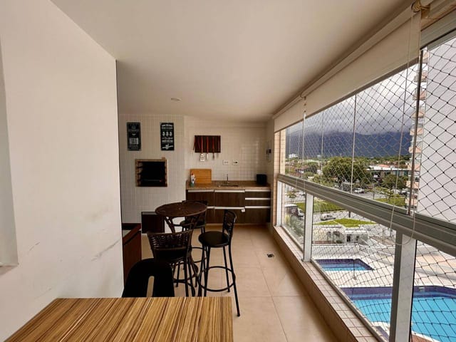 Apartamento 2 quartos e 2 banheiros, à venda ou para alugar, no bairro Centro em Bertioga