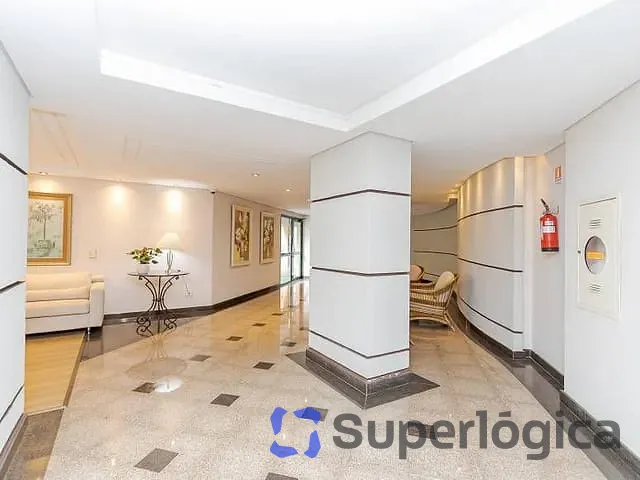 Apartamento com 241m² 3 quartos e 3 banheiros, à venda, no bairro Centro em Curitiba