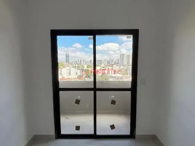 Apartamento 2 quartos e 1 banheiro, à venda, no bairro Parque das Nações em Santo André