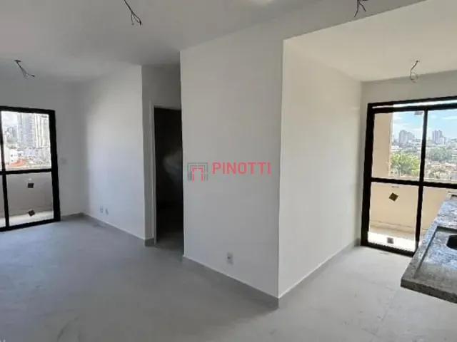Apartamento 2 quartos e 1 banheiro, à venda, no bairro Parque das Nações em Santo André