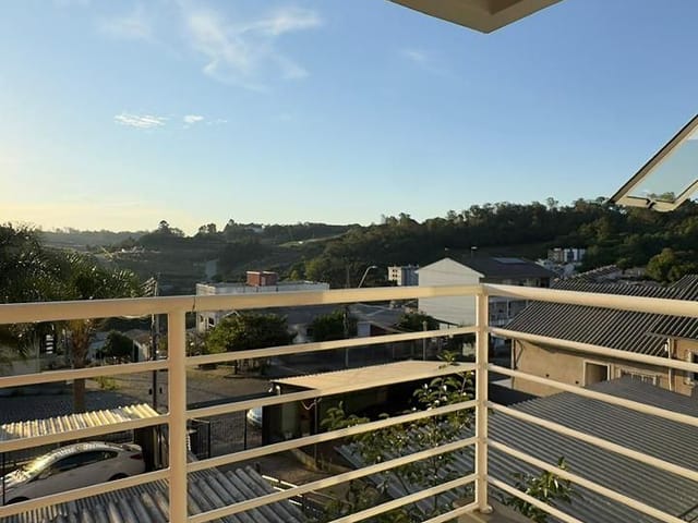 Apartamento 2 quartos e 1 banheiro, à venda, no bairro Desvio Rizzo em Caxias do Sul