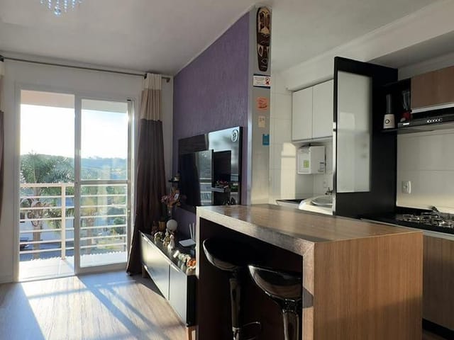 Apartamento 2 quartos e 1 banheiro, à venda, no bairro Desvio Rizzo em Caxias do Sul
