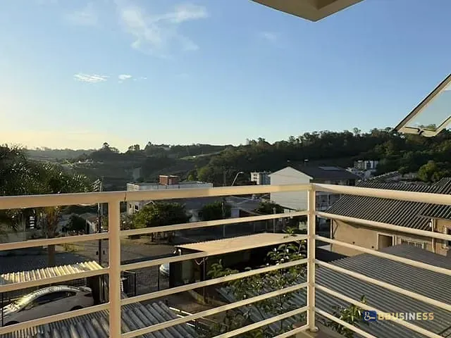Apartamento 2 quartos e 1 banheiro, à venda, no bairro Desvio Rizzo em Caxias do Sul