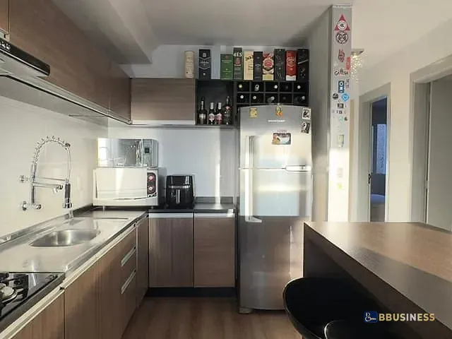 Apartamento 2 quartos e 1 banheiro, à venda, no bairro Desvio Rizzo em Caxias do Sul