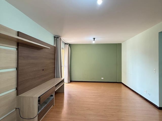 Apartamento com 101m² 3 quartos e 2 banheiros, à venda, no bairro Uvaranas em Ponta Grossa