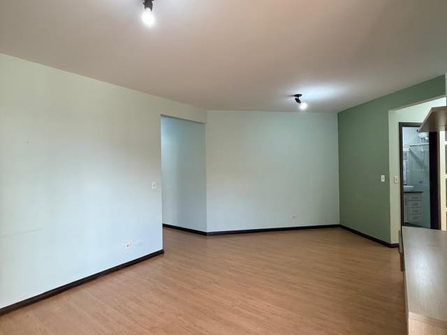 Apartamento com 101m² 3 quartos e 2 banheiros, à venda, no bairro Uvaranas em Ponta Grossa