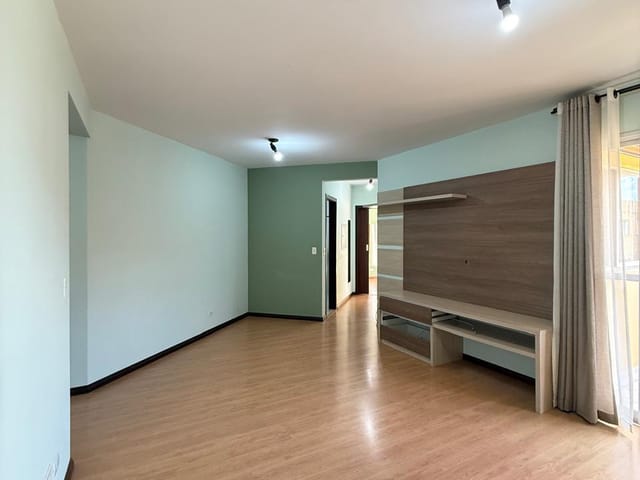 Apartamento com 101m² 3 quartos e 2 banheiros, à venda, no bairro Uvaranas em Ponta Grossa