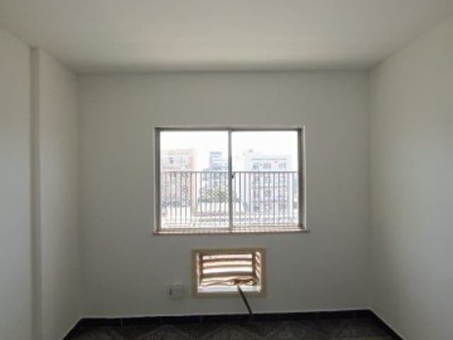 Foto do Apartamento - Apartamento de 1 Quarto na Travessa da Prosperidade, Aproximadamente 75m², Vila da Penha | Hilmar