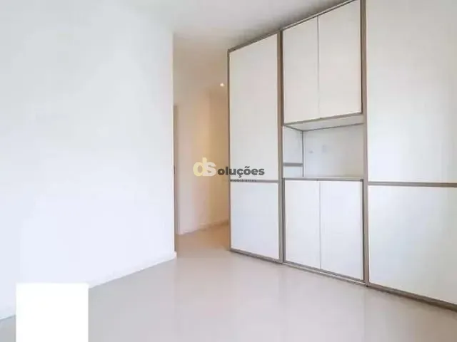 Apartamento 2 quartos e 2 banheiros, à venda, no bairro Pinheiros em São Paulo