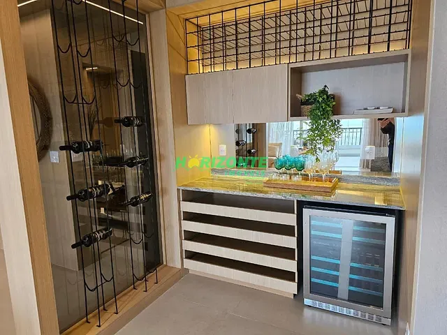 Apartamento com 191m² 3 quartos e 4 banheiros, à venda, no bairro Urbanova em São José dos Campos