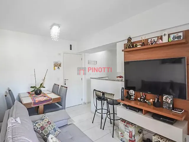 Apartamento 2 quartos e 1 banheiro, à venda, no bairro Baeta Neves em São Bernardo do Campo