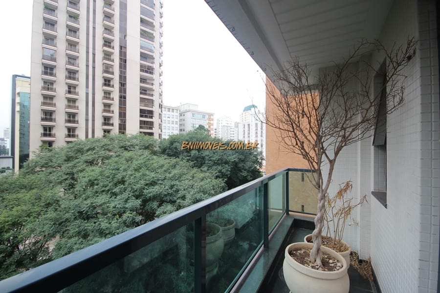 Apartamento, 4 quartos, 202 m² - Foto 1