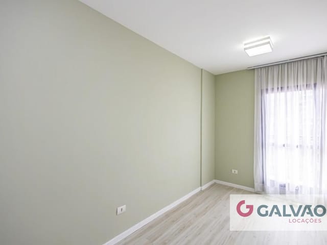 Apartamento 1 quarto e 1 banheiro, para alugar, no bairro Portão em Curitiba