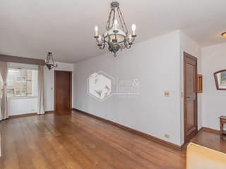 Foto do Apartamento-Apartamento tipo para venda em Itaim Bibi com 3 quartos, sendo 1 suíte, 107m²