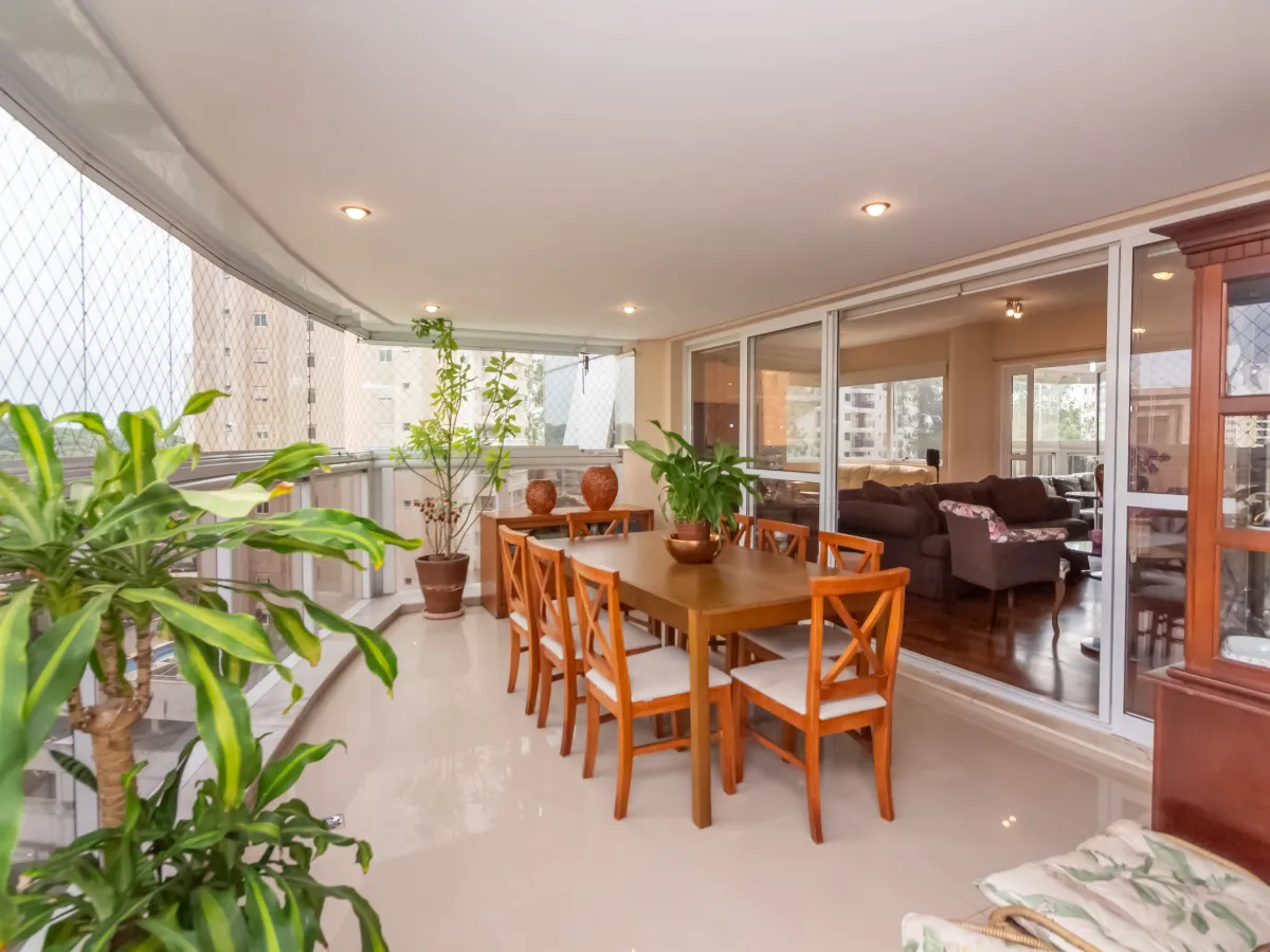 Apartamento para venda em Vila Suzana com 4 quartos, sendo 4 suítes, 244m²