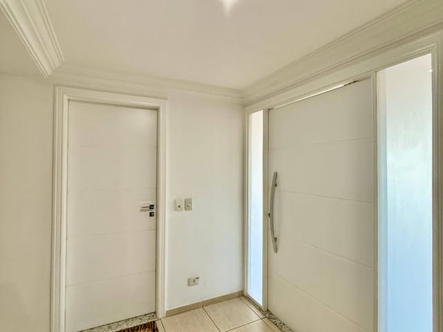 Apartamento com 238m² 3 quartos e 4 banheiros, à venda, no bairro Centro em Ponta Grossa
