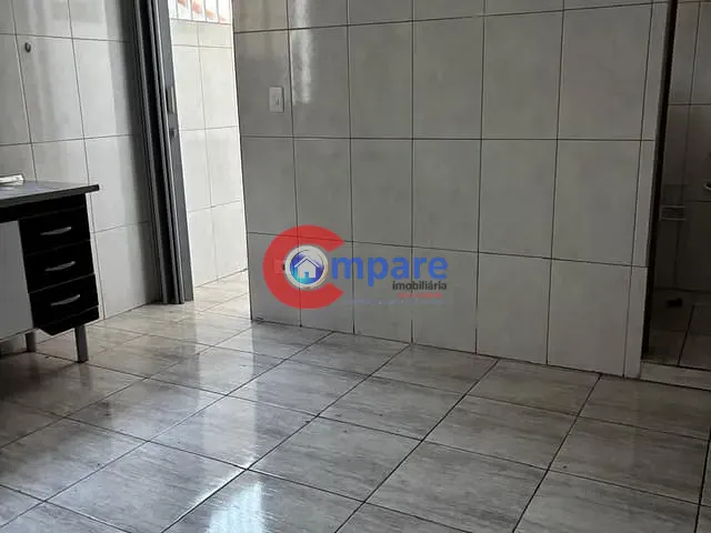 Apartamento 1 quarto e 1 banheiro, para alugar, no bairro Parque Continental II em Guarulhos