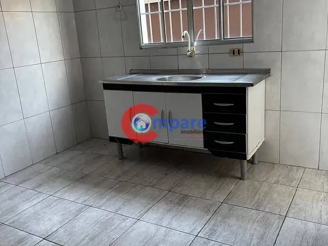 Apartamento 1 quarto e 1 banheiro, para alugar, no bairro Parque Continental II em Guarulhos