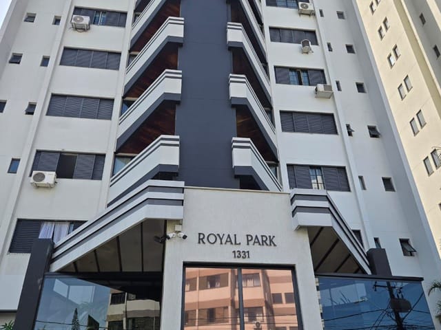 Foto do Apartamento - Apartamento à venda, EDF ROYAL PARK, Decorado, 03 quartos (01 suíte), Sacada, 101 m² útil, 01 vaga de garagem, Jd Higienópolis, Londrina/PR. | ZBM NEGOCIOS IMOBILIARIOS