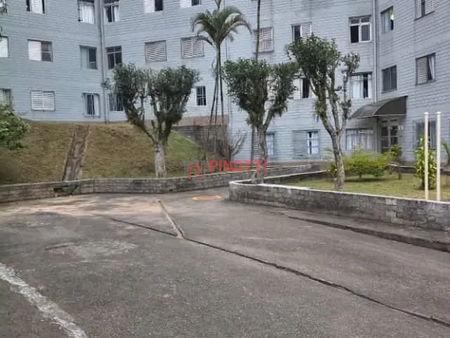 Apartamento 2 quartos e 1 banheiro, à venda, no bairro Parque Selecta(Montanhão) em São Bernardo do Campo