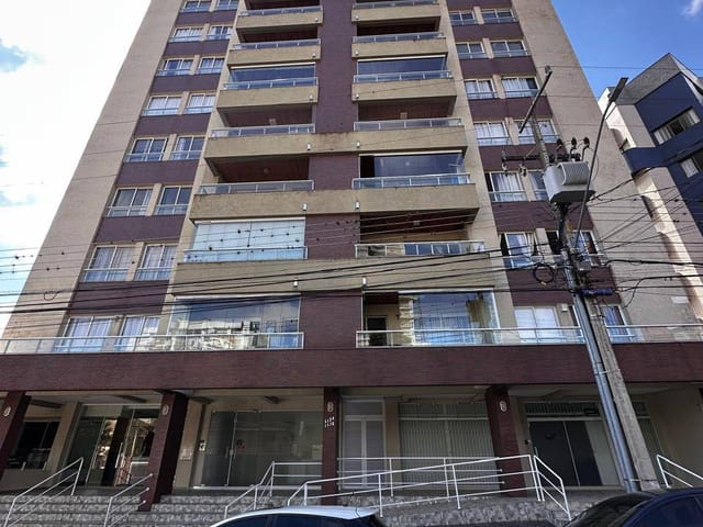 Apartamento com 190m² 2 quartos e 2 banheiros, à venda, no bairro Centro em Ponta Grossa