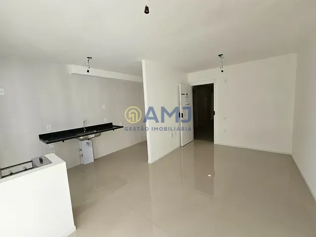 Apartamento 2 quartos e 2 banheiros, à venda, no bairro Setor Bueno em Goiânia