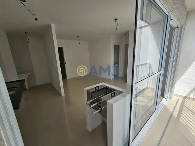 Apartamento 2 quartos e 2 banheiros, à venda, no bairro Setor Bueno em Goiânia