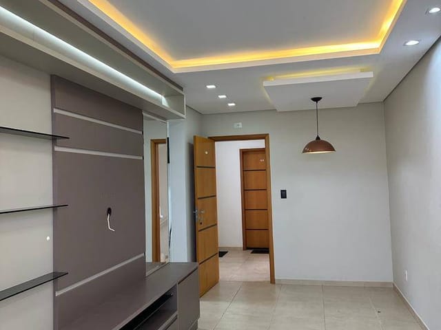 Apartamento à Venda – 3 Dormitórios com Móveis Planejados e 1 Vaga