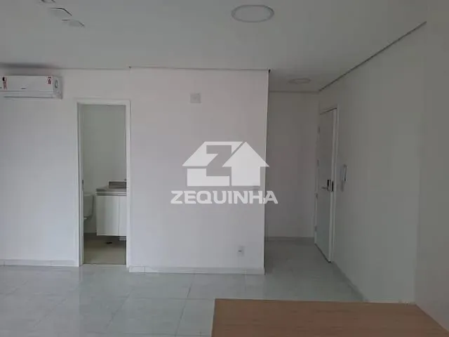 Apartamento com 35m² 1 quarto e 1 banheiro, para alugar, no bairro Km 18 em Osasco