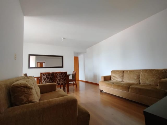 Apartamento 3 quartos e 2 banheiros, para alugar, no bairro Alto da Rua XV em Curitiba