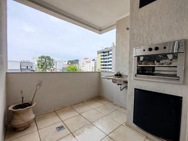 Apartamento 3 quartos e 2 banheiros, para alugar, no bairro Alto da Rua XV em Curitiba