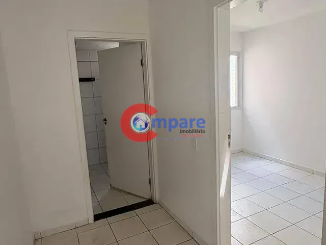 Apartamento 2 quartos e 1 banheiro, para alugar, no bairro Vila Alzira em Guarulhos