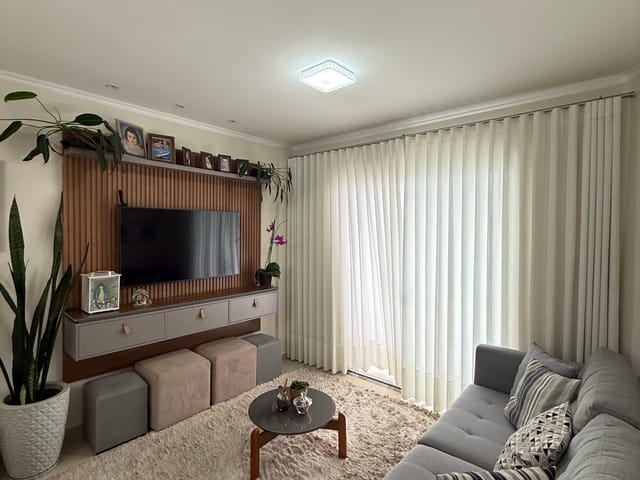 Apartamento com 57m² 2 quartos e 1 banheiro, à venda, no bairro Ronda em Ponta Grossa