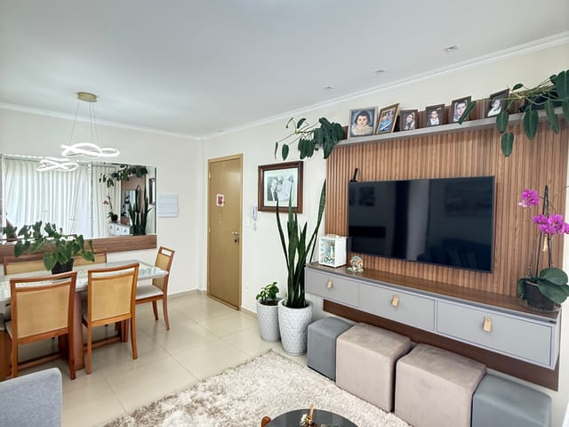 Apartamento com 57m² 2 quartos e 1 banheiro, à venda, no bairro Ronda em Ponta Grossa