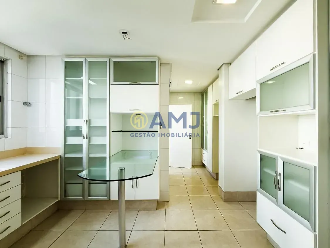 Apartamento, 4 quartos, 232 m² - Foto 3