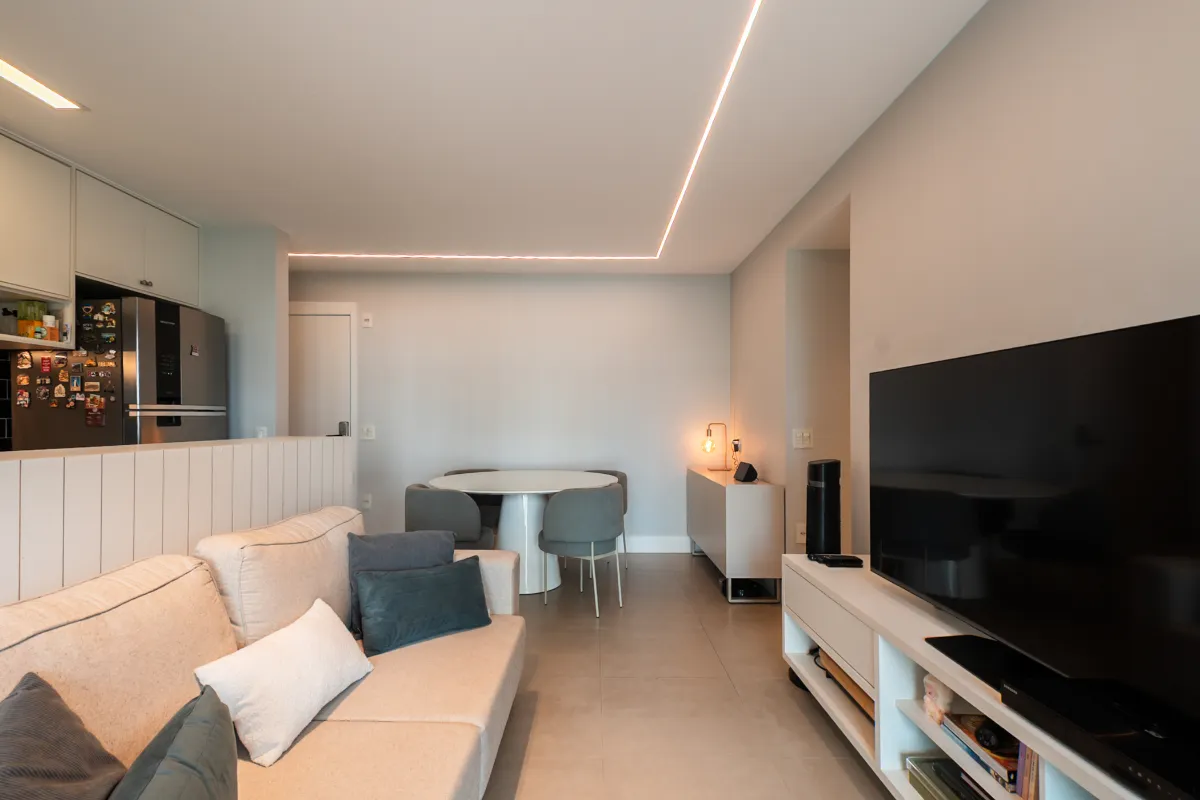 Apartamento para venda em Moema com 2 quartos, sendo 1 suíte, 71m²