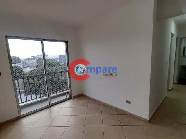 Apartamento com 50m² 2 quartos e 1 banheiro, para alugar, no bairro Vila das Bandeiras em Guarulhos
