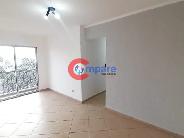 Apartamento com 50m² 2 quartos e 1 banheiro, para alugar, no bairro Vila das Bandeiras em Guarulhos
