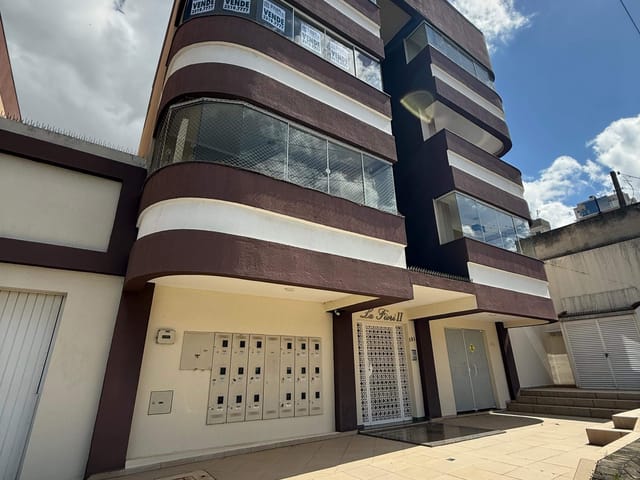 Apartamento com 72m² 2 quartos e 2 banheiros, à venda, no bairro Centro em Ponta Grossa