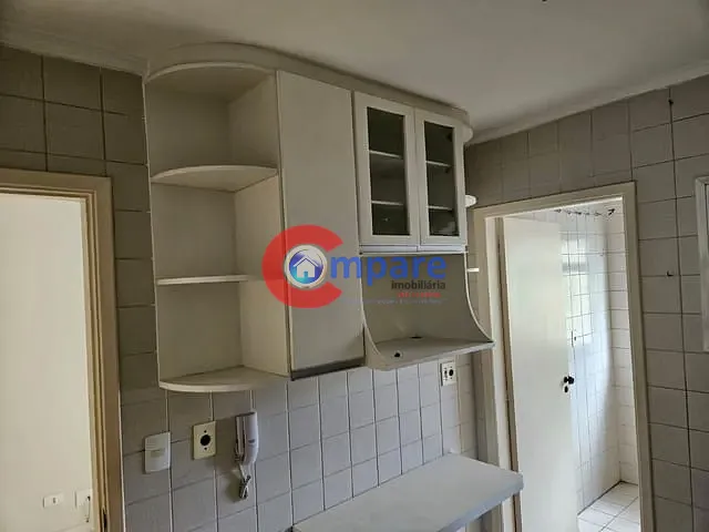 Apartamento 2 quartos e 1 banheiro, para alugar, no bairro Vila Galvão em Guarulhos