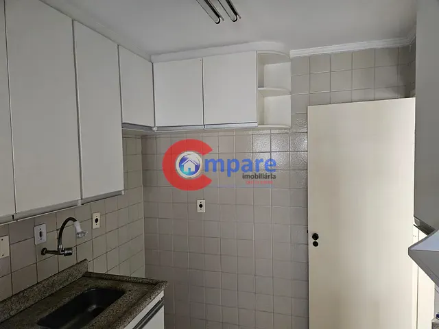 Apartamento 2 quartos e 1 banheiro, para alugar, no bairro Vila Galvão em Guarulhos