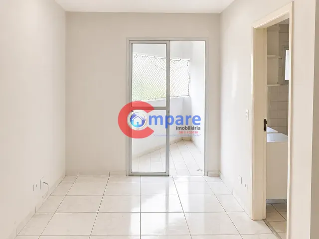Apartamento 2 quartos e 1 banheiro, para alugar, no bairro Vila Galvão em Guarulhos
