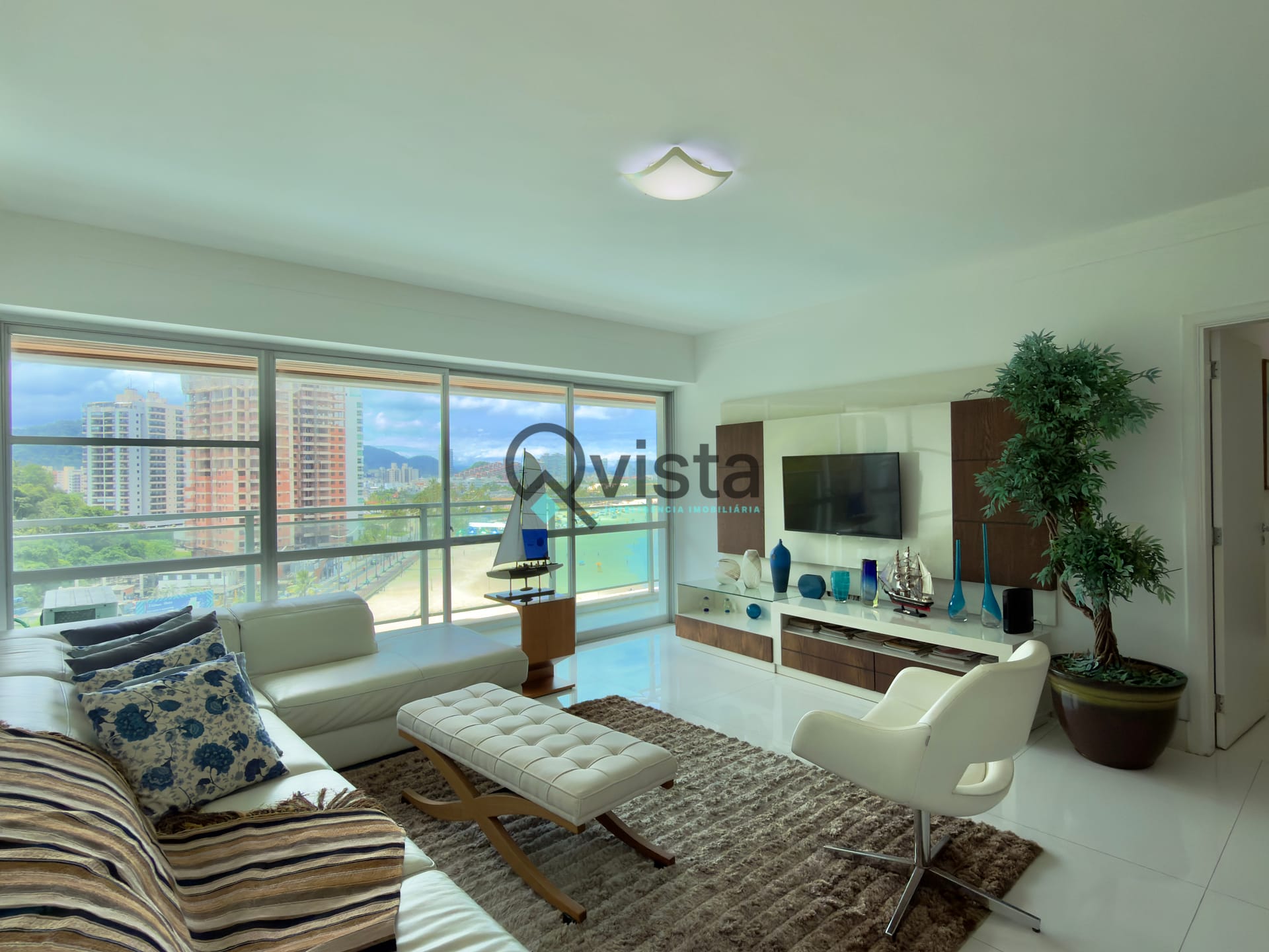 Apartamento, 3 quartos, 160 m² - Foto 1